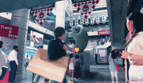 logo大點大點再大點，然后就成精了