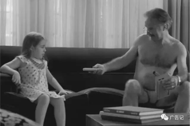 爸,你能把褲子穿上嗎? 爸,你能把褲子穿上嗎?