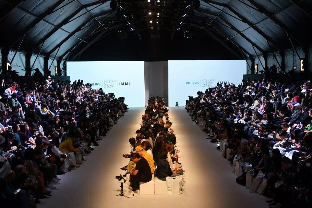 蒸戰時裝周,我只服飛利浦的這波“出界” 蒸戰時裝周,我只服飛利浦的這波“出界”