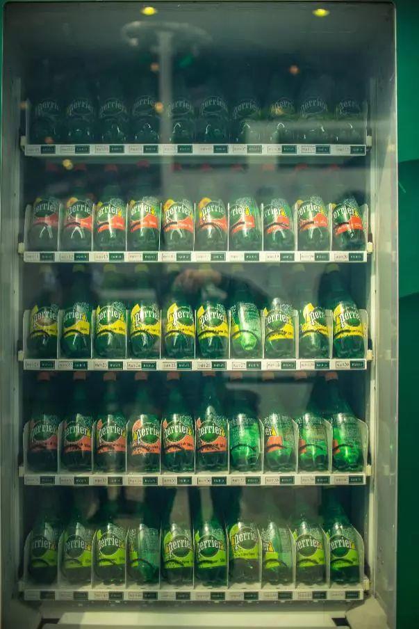 Perrier X設計上海跨界,打造快閃“空間站” Perrier X設計上海跨界,打造快閃“空間站”