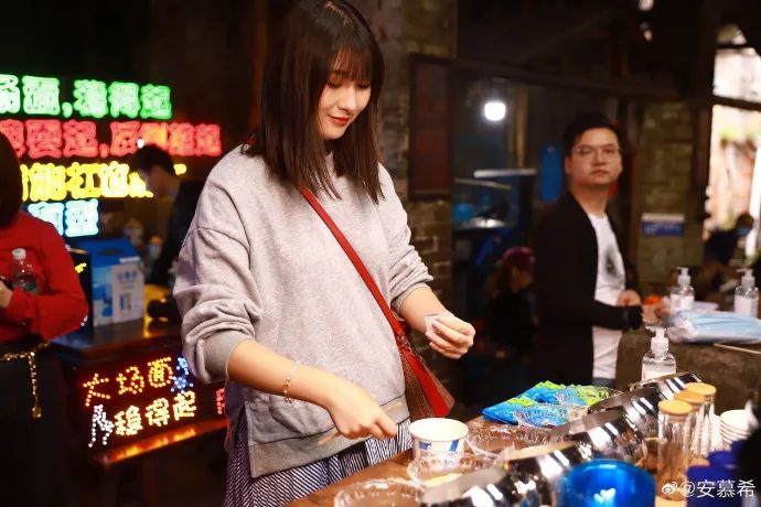 何止一杯酸奶,何止一座城 何止一杯酸奶,何止一座城