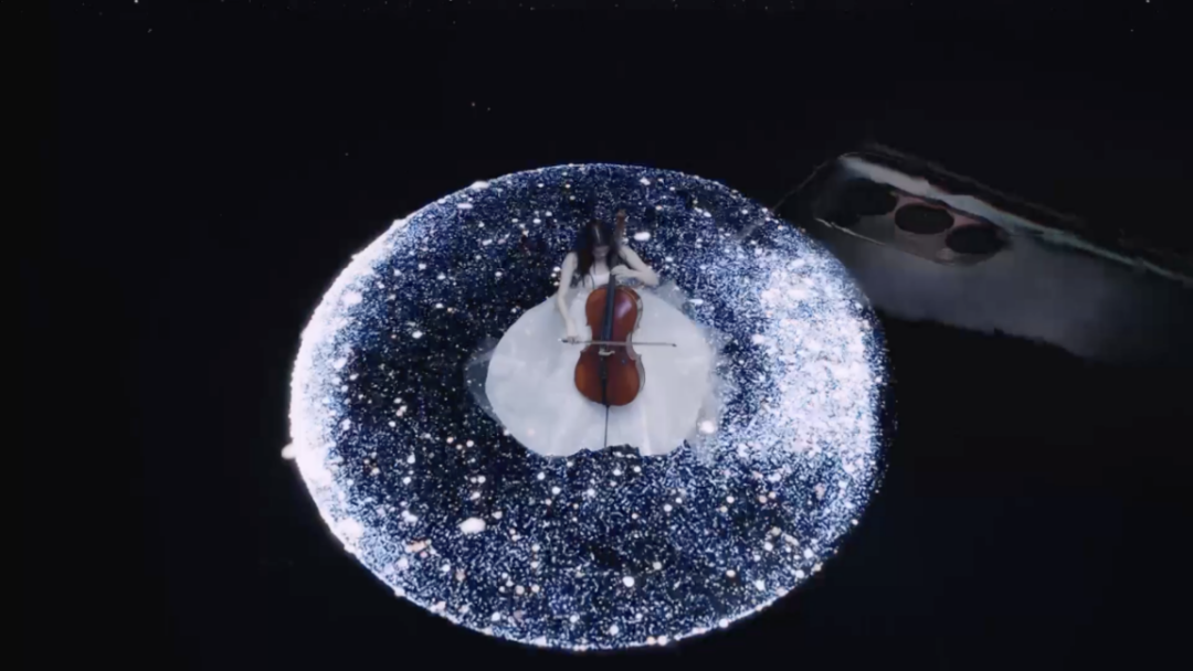 第一眼我以為是美妝發(fā)布會(huì)…… 第一眼我以為是美妝發(fā)布會(huì)……