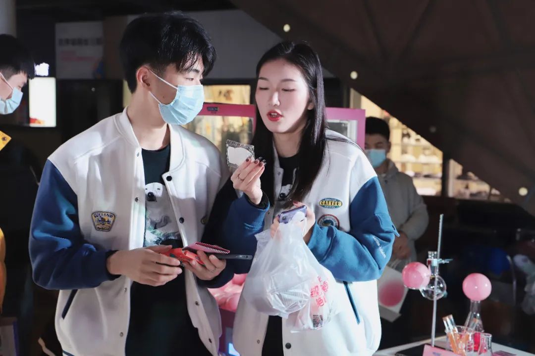 這么多設計師都在玩套套? 這么多設計師都在玩套套?